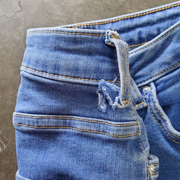 ⚡WOMEN'S FOREVER 21 JEANS⚡ - Picture 5 of 7